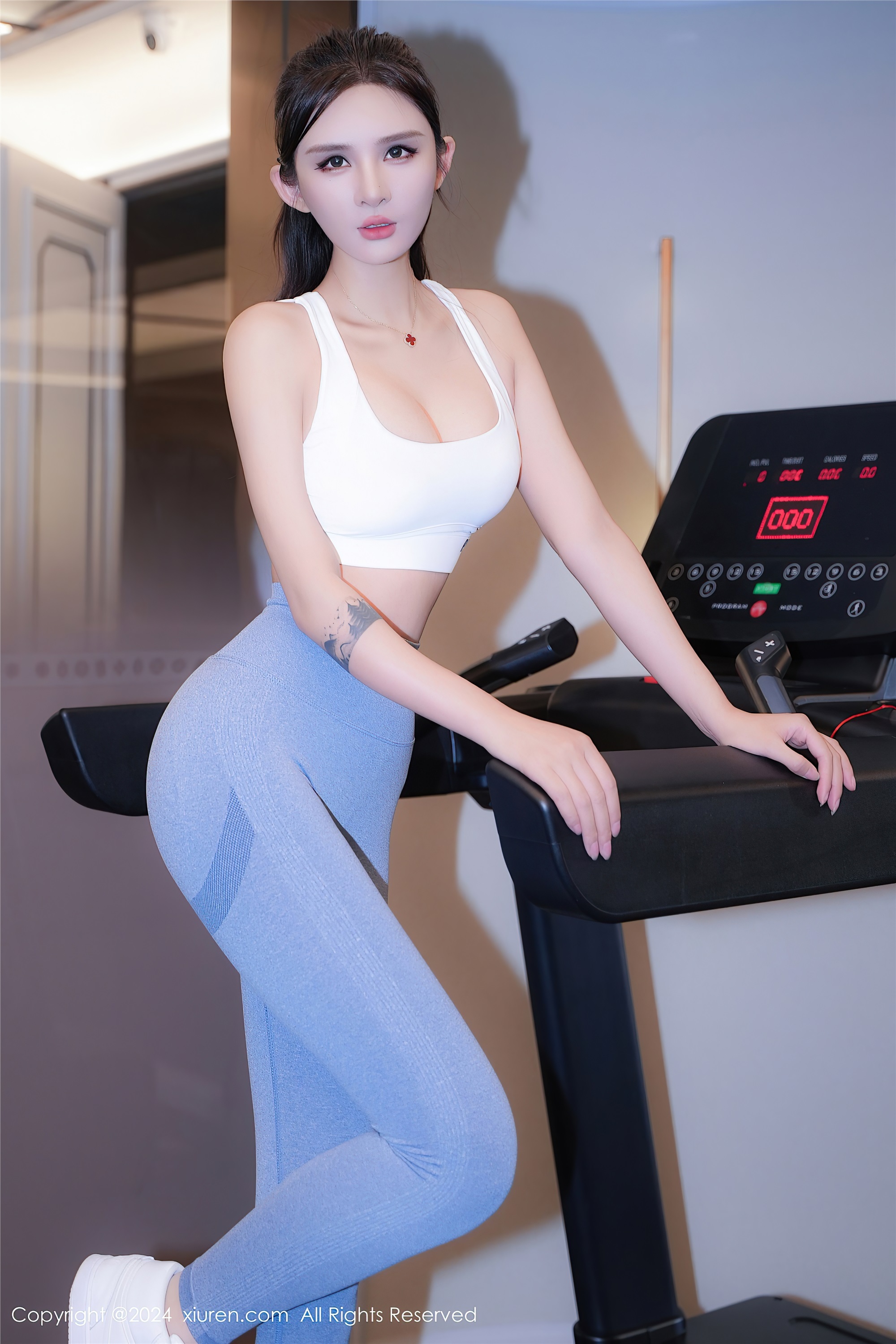 Xiuren秀人网 2024.11.07 NO.9407 Emily尹菲